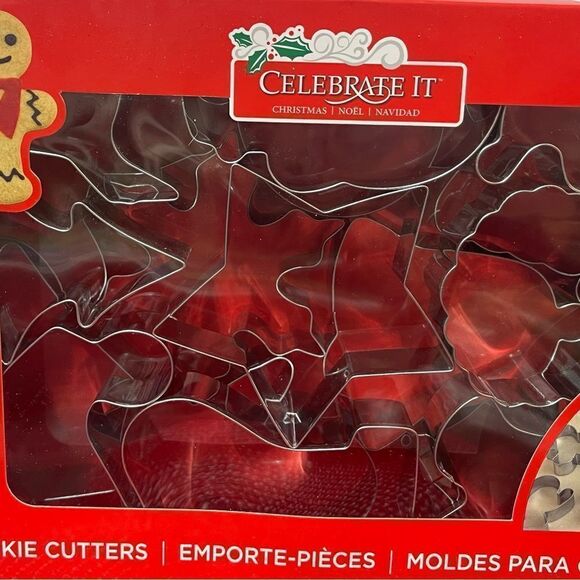 Celebrate It Christmas Cookie Cutters 18 pieces NWT - Picture 2 of 4
